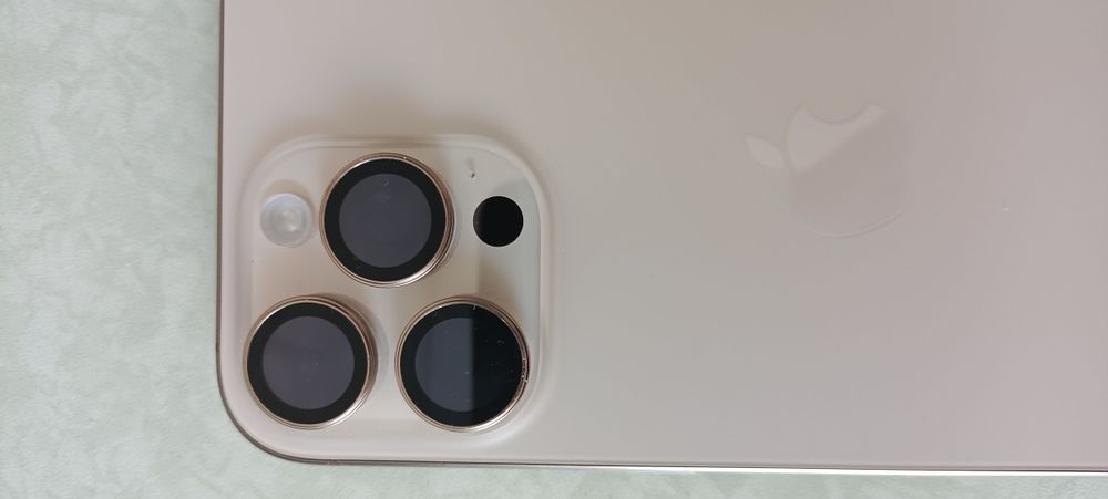 продам айфон 16 про макс