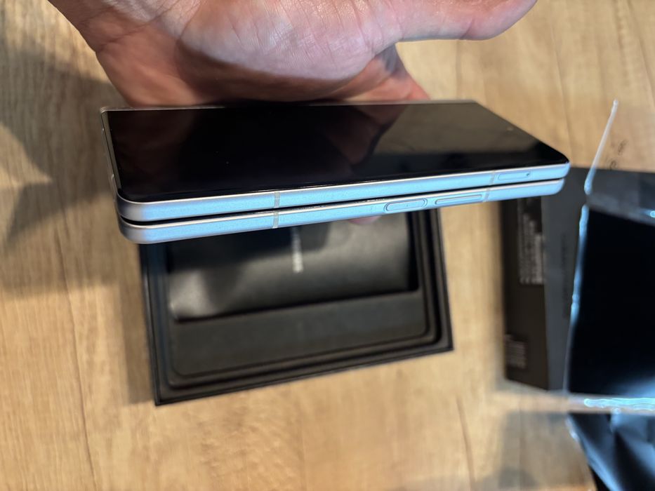 Samsung Galaxy Fold 3 256GB