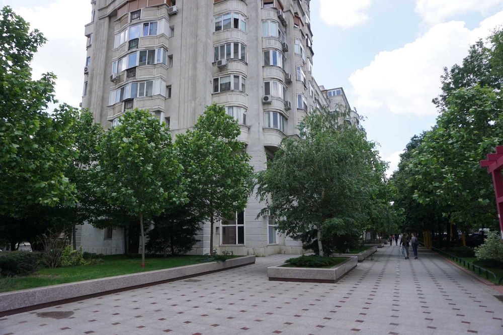 2 camere, decomandat, Bulevardul UNIRII – Piata ALBA IULIA, bloc MONOLIT, CENTRALĂ proprie
