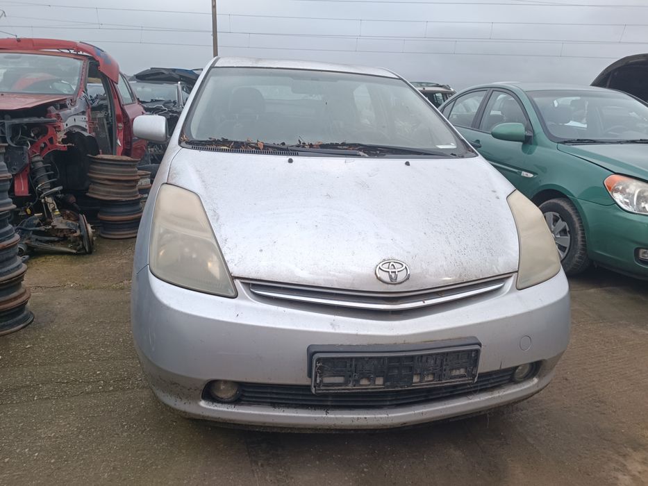 Dezmembram Toyota Prius, an 2006, motor 1.5 benzina+electric