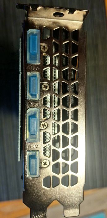 Видеокарта Gigabyte GeForce RTX 3050 Gaming OC 8GB VRAM Triple fan