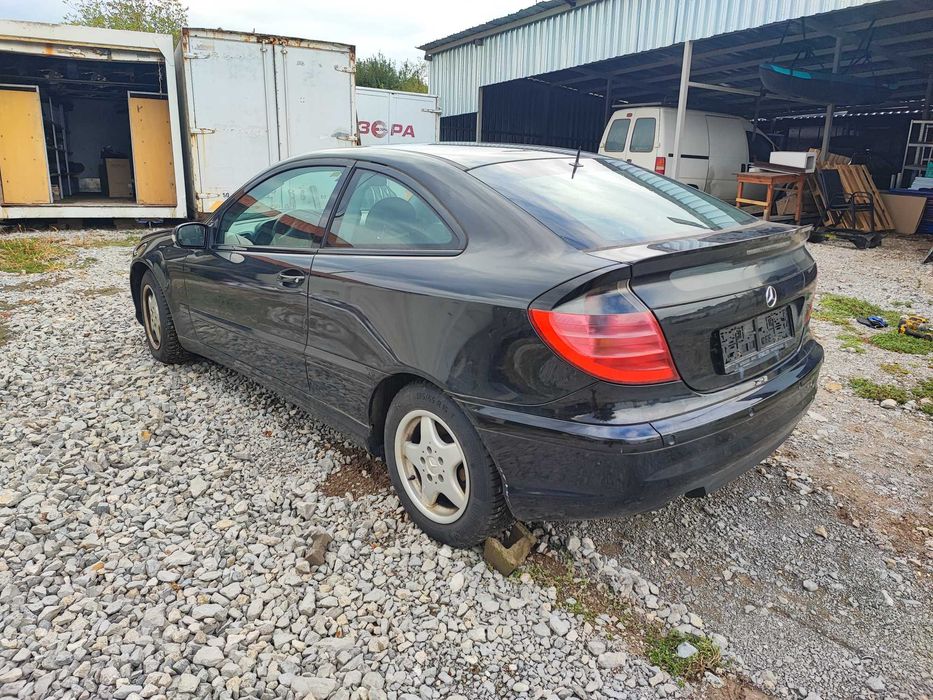 Мерцедес C 220 CDI 143 коня W203 На Части спорт купе