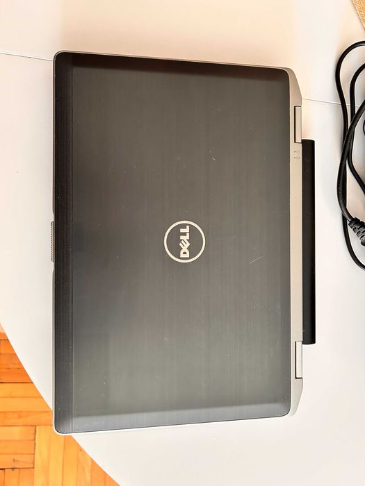 Лаптоп Dell за части