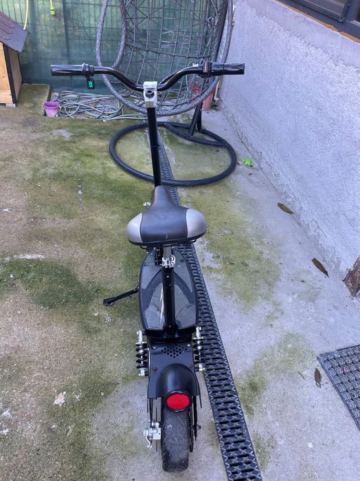 Vînd trotineta puternică Viron