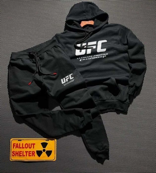 UFC горнище и долнище (екип)