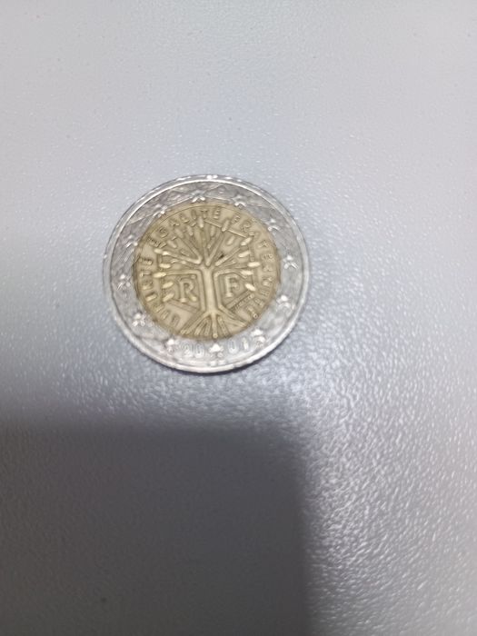 Момента 2 евро много рядка монета