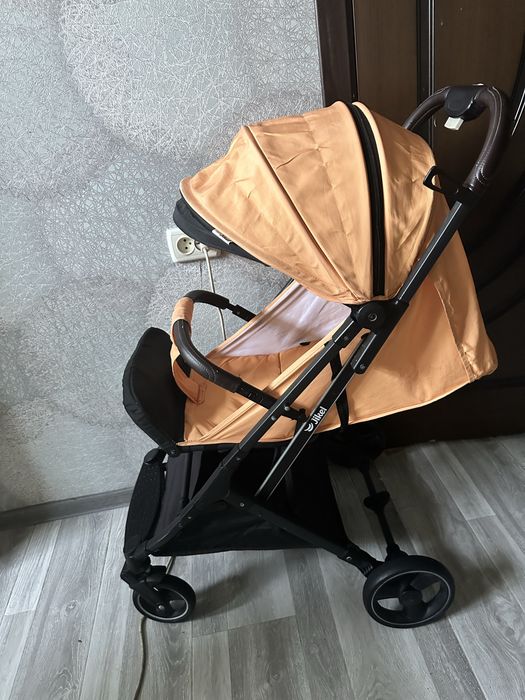 продам детскую коляску Jikel