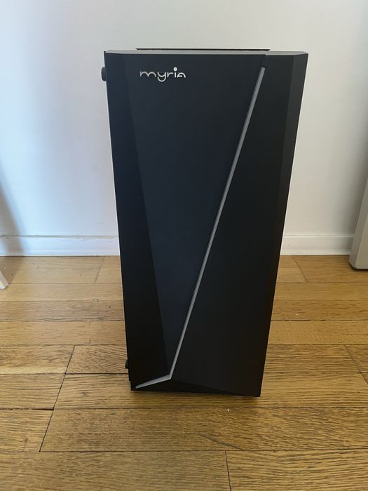 Carcasa pc Myria