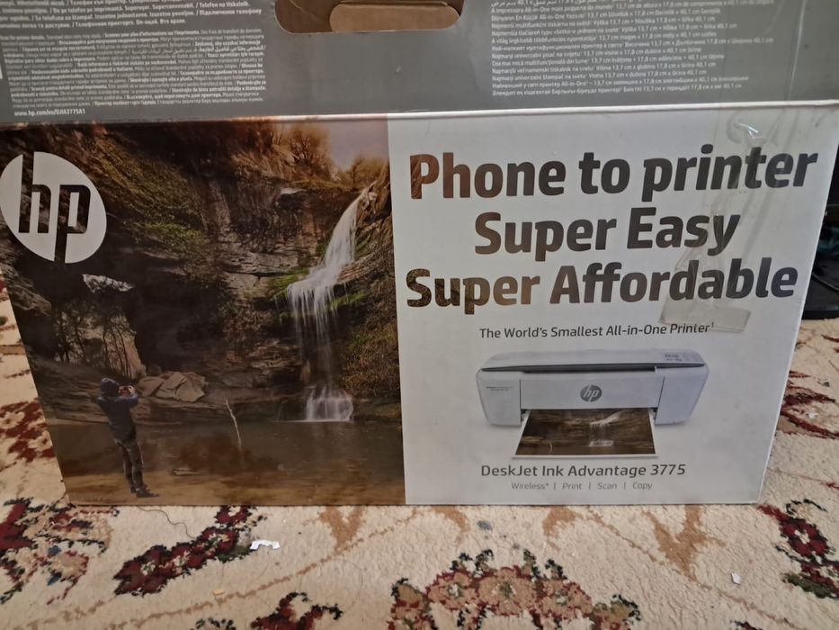 Цветной новый принтер