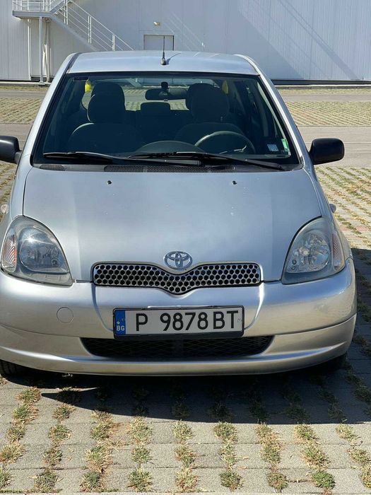 Toyota Yaris бензин