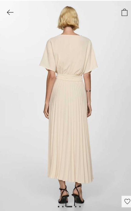 Оригинална плесирана MANGO рокля екрю