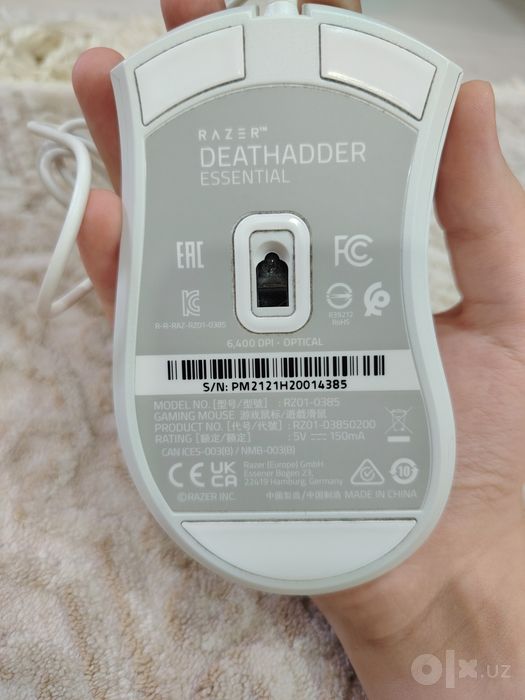 Продам мышку razer deathadder essential белая в идеале!