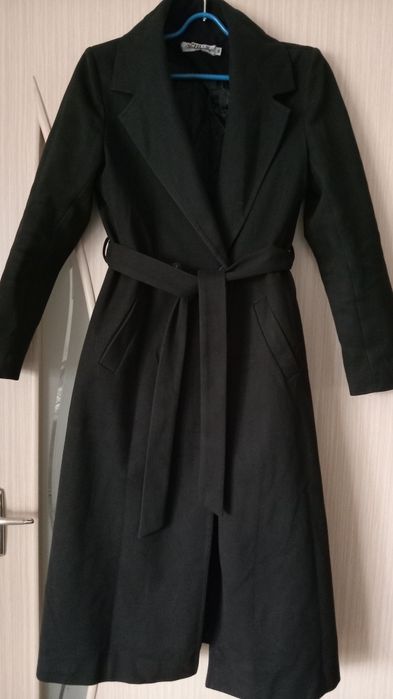 Продаю женскую верхнюю одежду