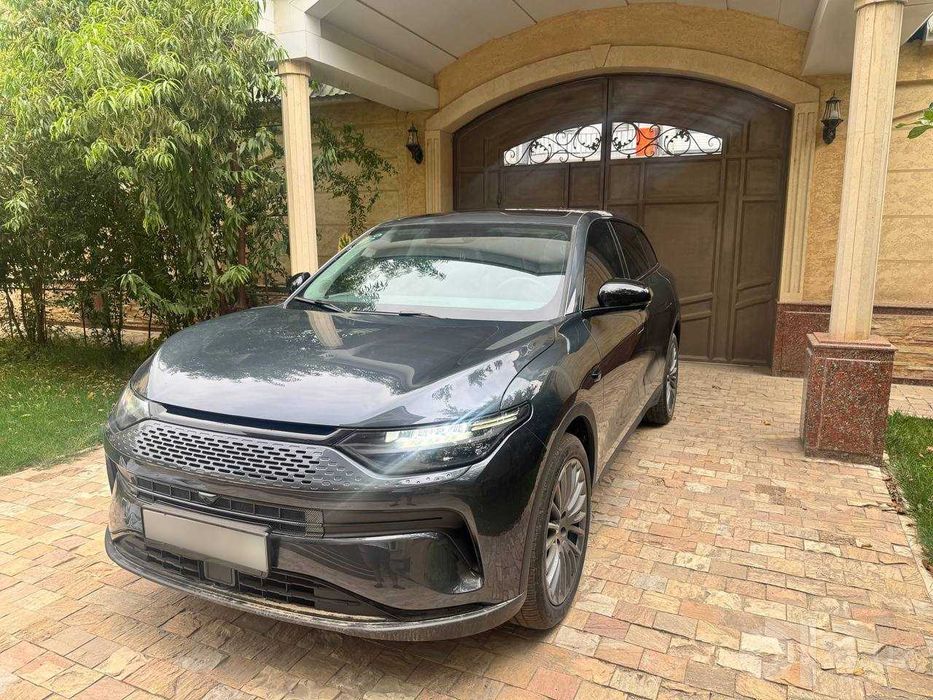 Leapmotor C11 Gibrid 2024 | 15 200 km | To’liq bronplyonka