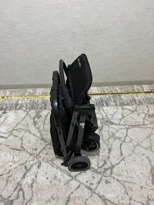 Продам детскую коляску