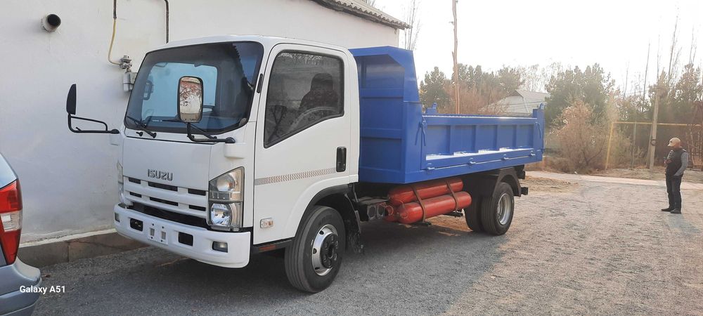 Isuzi самосвал сотилади