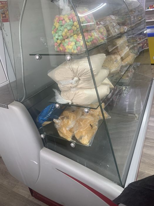 Витринный холодильник