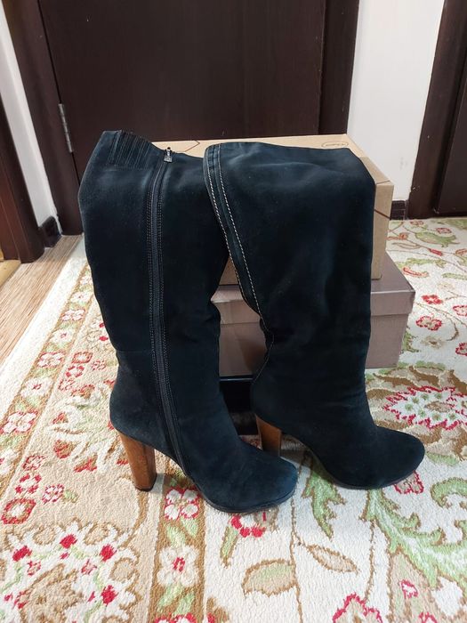 Замшевые натуральные сапоги