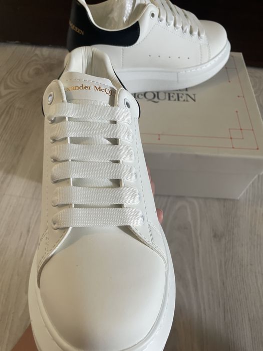Alexander McQUEEN