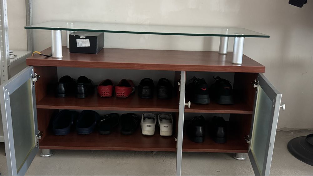 Шкаф под телевизор