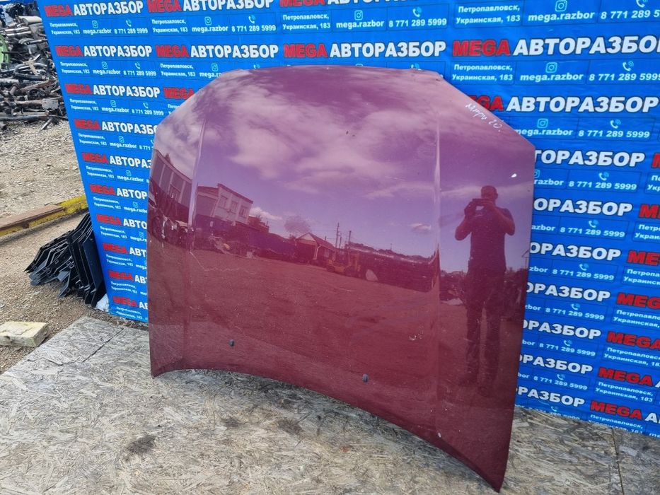 Капот на camry 20.