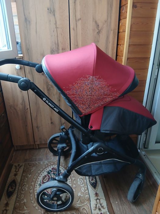 Продам  коляску.