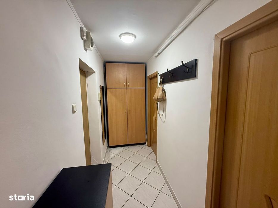 Garsonieră decomandată 40 mp, renovată, cu vedere spre pădure