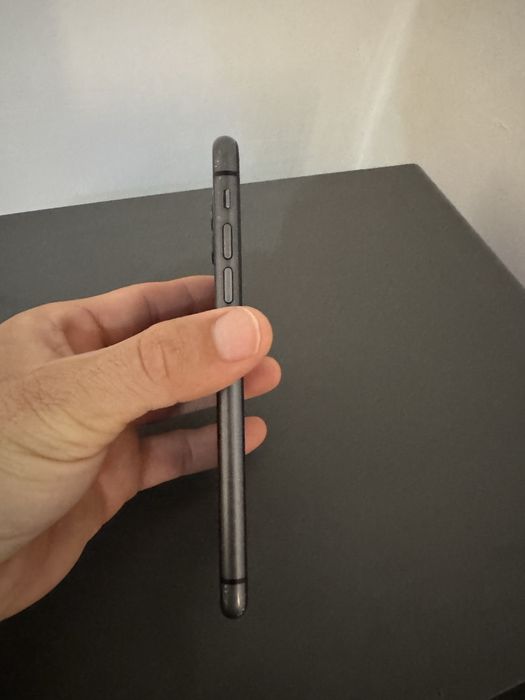 Iphone 11 srochno sotiladi