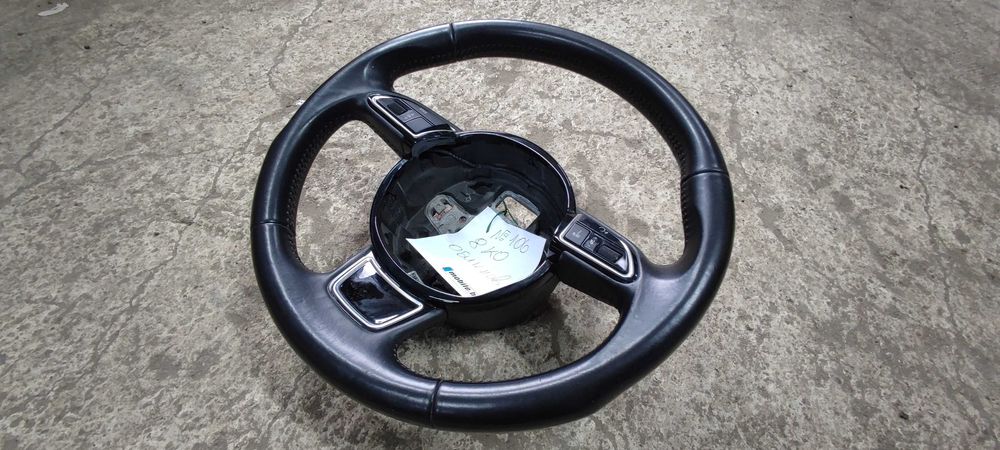 Трилъчов волан кръгъл бег Audi A4 A5 Q3 Q5 кормило номер 106