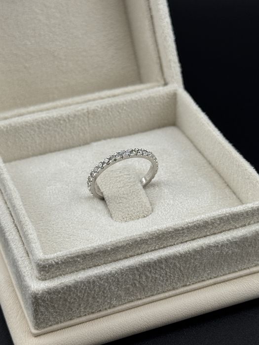 Кольцо с бриллиантами