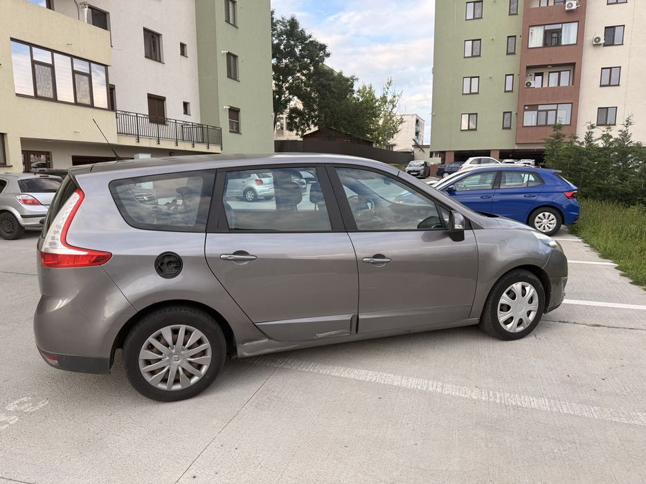 RENAULT Scenic 2011 — imagine 5