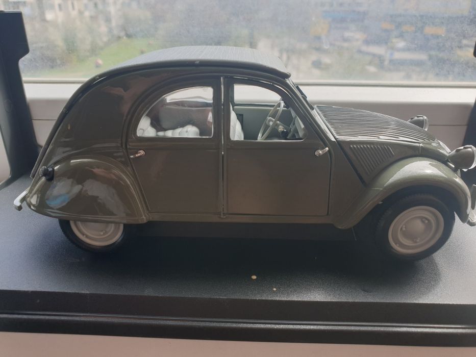 Метална кола Ситроен 2CV 1952г