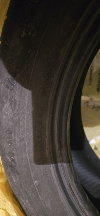 2бр автомобилни гуми 215/55/17