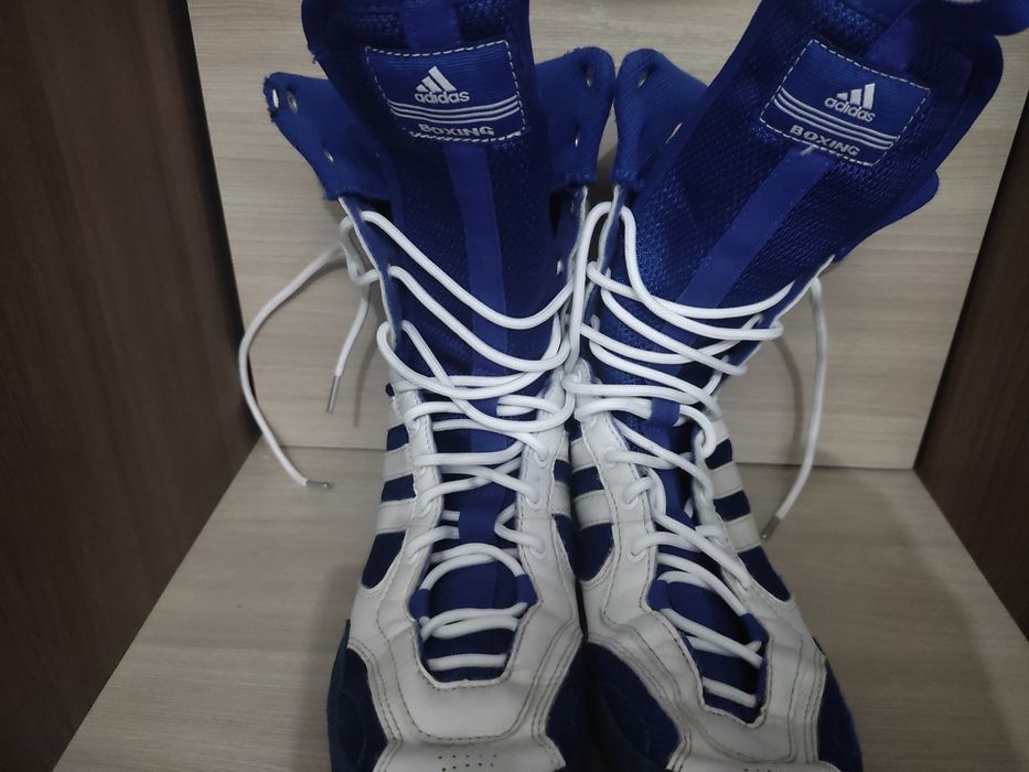 Продаю боксерки адидас оригинал