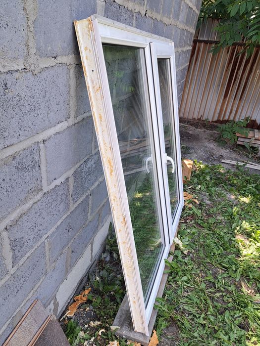 Продам пластиковое окно
