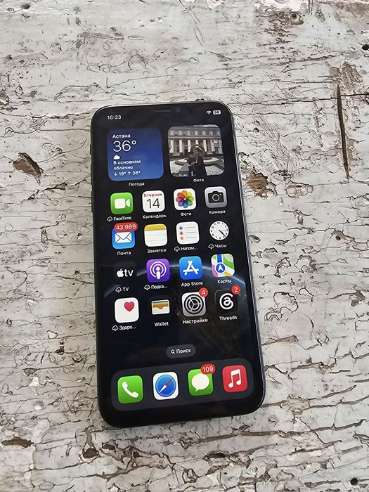 Продам iphone Xs 64gb черный