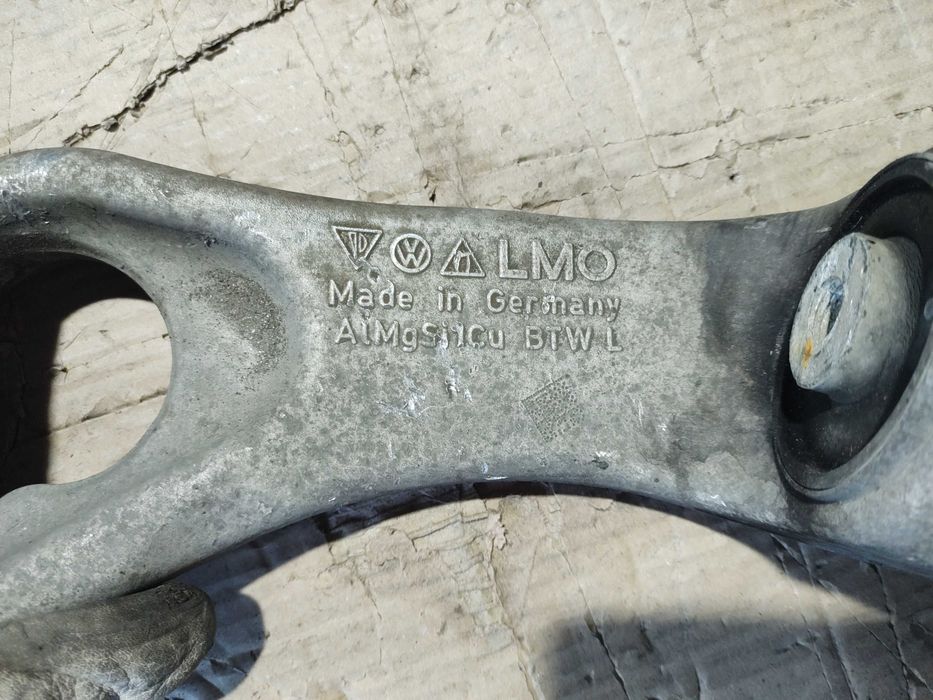 Носач Преден Долен Ляв Porsche Cayenne 3.0D 92A/2012г