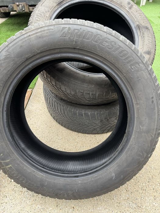 Urgent! Set 4 anvelope iarnă Bridgestone 225/60/R18 XL 104V