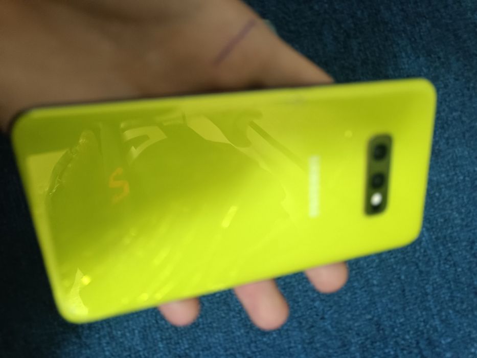 Samsung s10e обмен или продажа