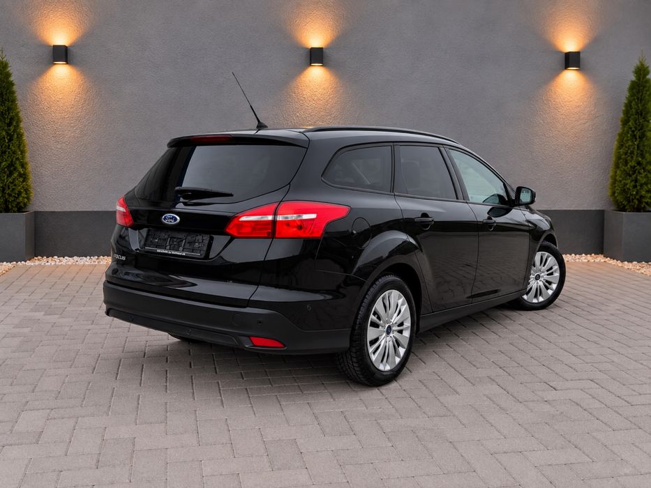 Ford Focus 2015/Euro 6/1.5 diesel/Parcheaza singura/ IMPECABILA