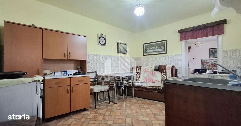 Casa 4 camere,Teren 360 mp Micalaca Garaj, Gradin