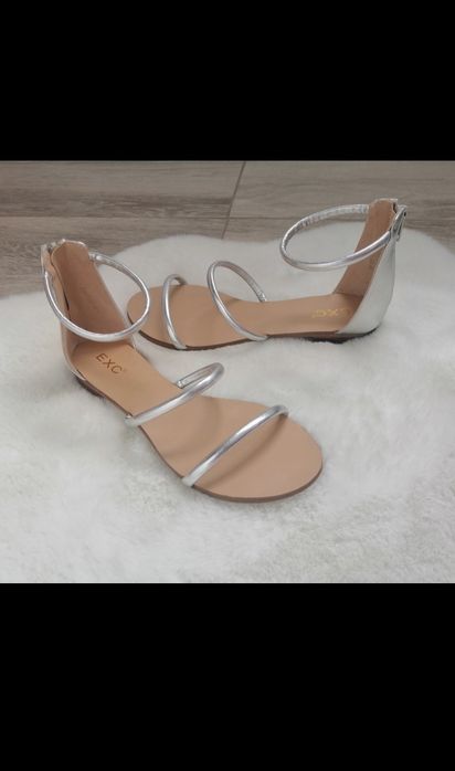 Sandale cu barete