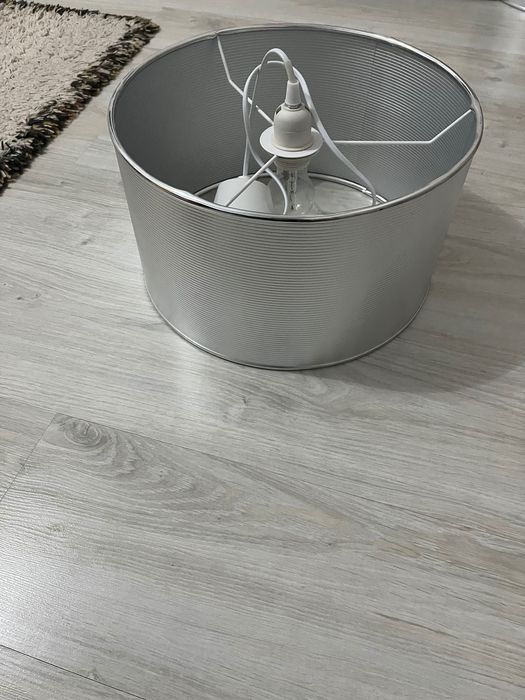 Lustre pentru hol