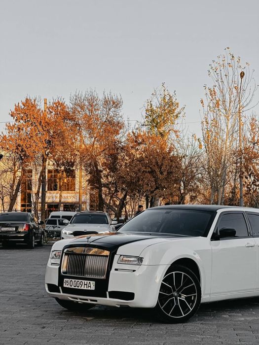 Rolls-royce sotiladi