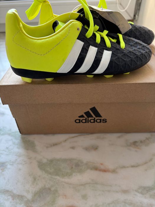 Бутсы футбольные