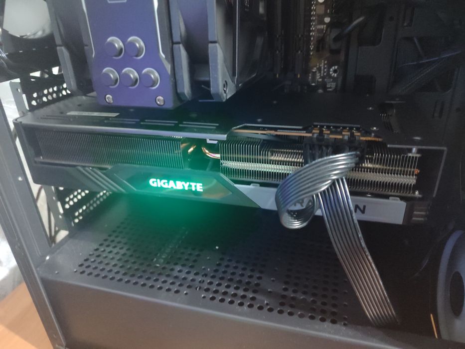 Продаю Видеокарту rx 7800 xt