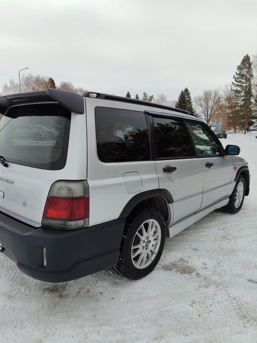 Продам subaru forester sf5