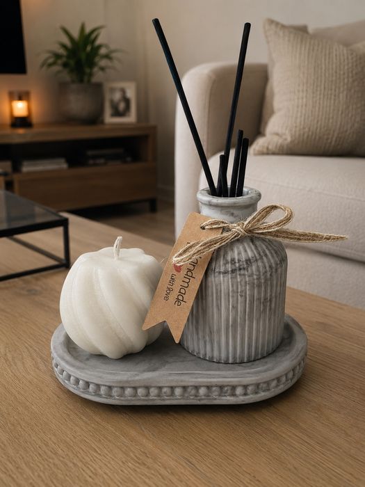 Set decorativ din ceramică si lumânare parfumată
