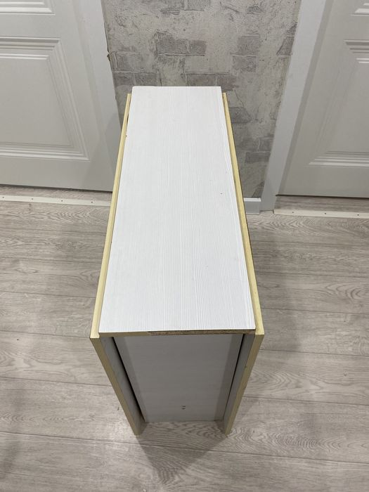 Стол книжка продам