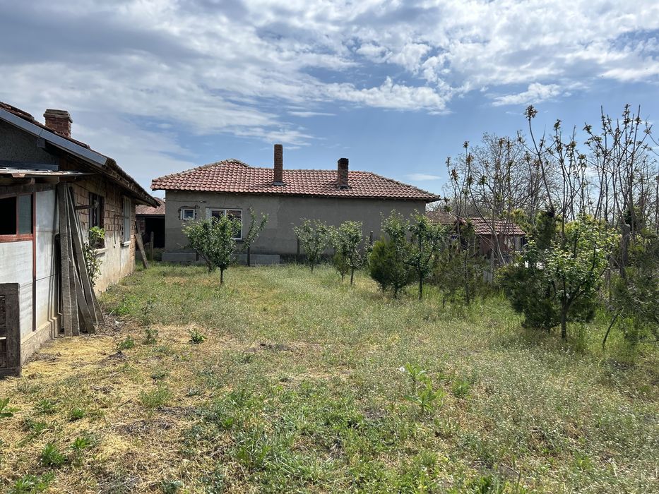 ИМОТИ Силистра представя къща в гр. Алфатар